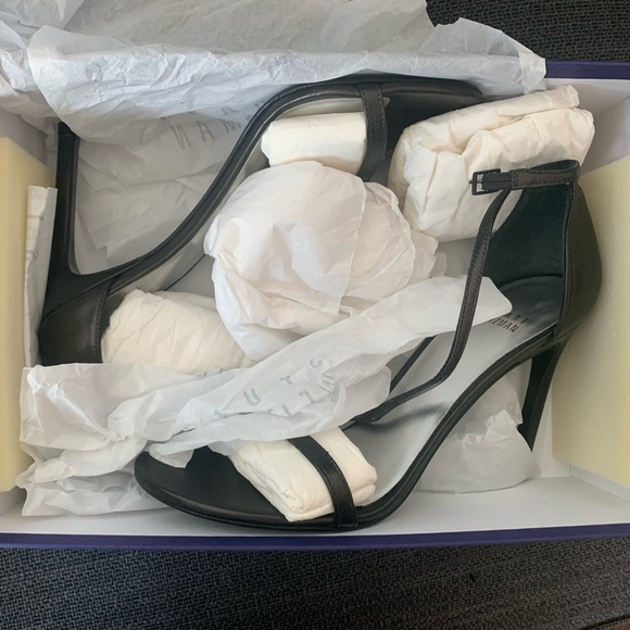 BRAND NEW Stuart Weitzman Signature Heels - Picture 3 of 7